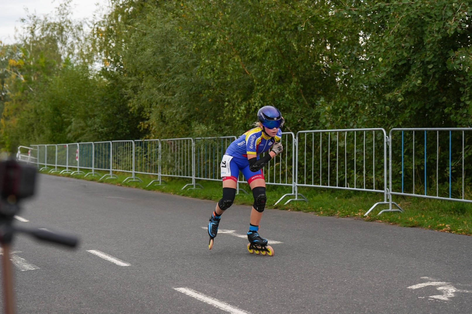 Inline bruslař na trati závodu na Matyldě